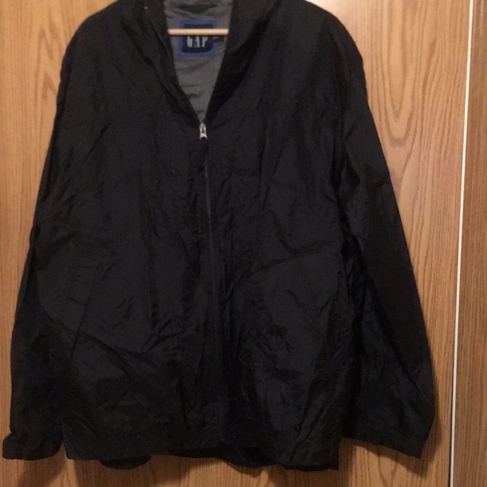 GAP windbreaker in black, size XL, EUC